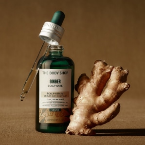 バッジ　the  body  shop レッド　リボン バッジ the body shop レッド リボン 本日の入荷